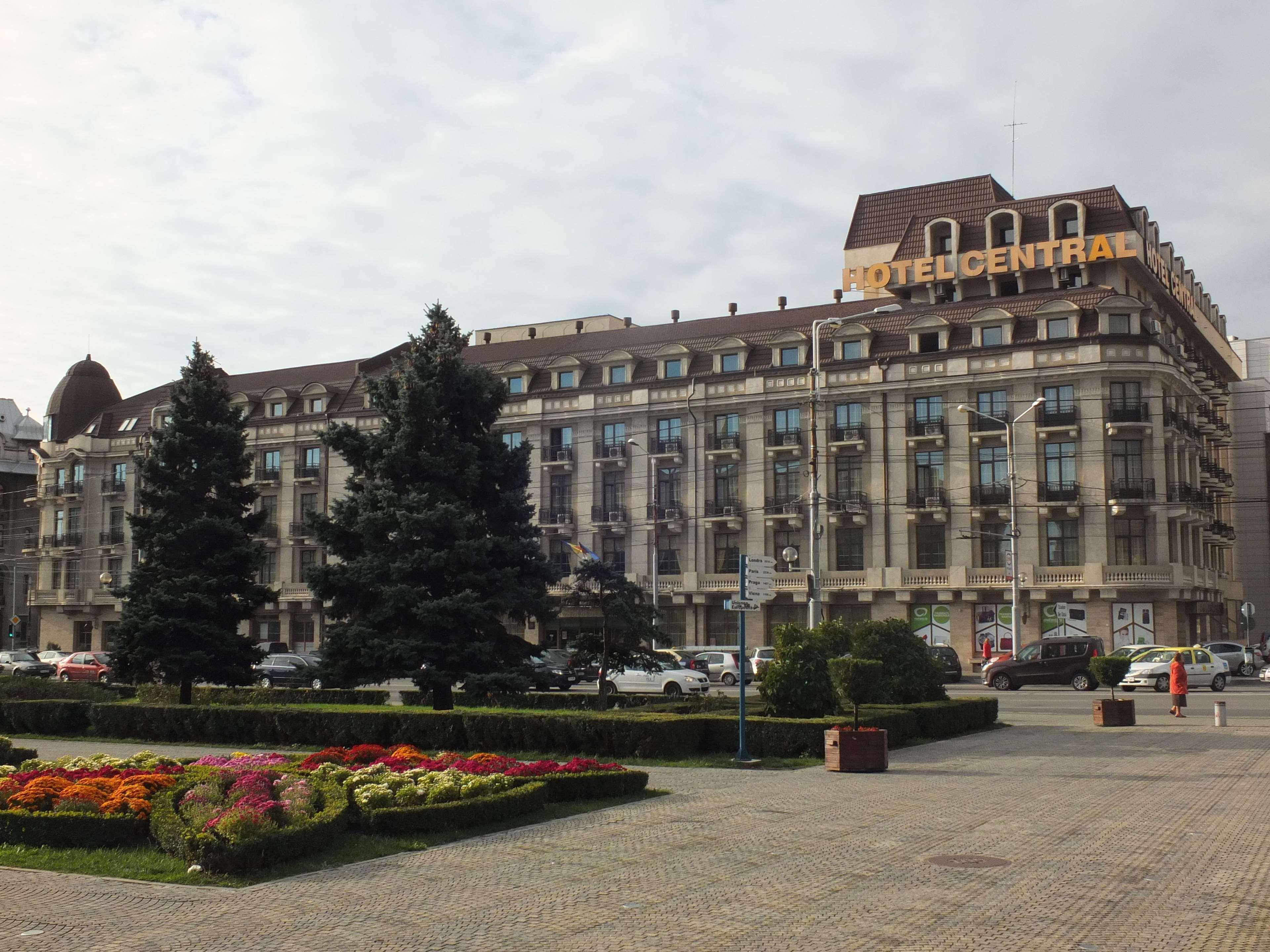Hotel Central Ploieşti Exteriör bild