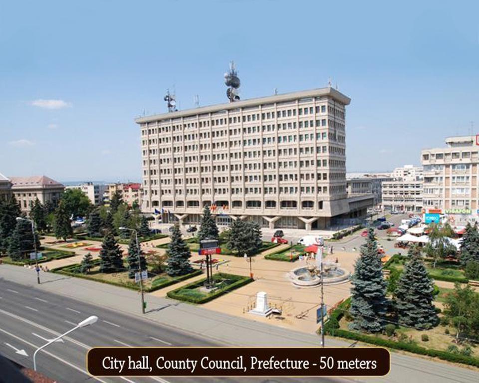 Hotel Central Ploieşti Exteriör bild